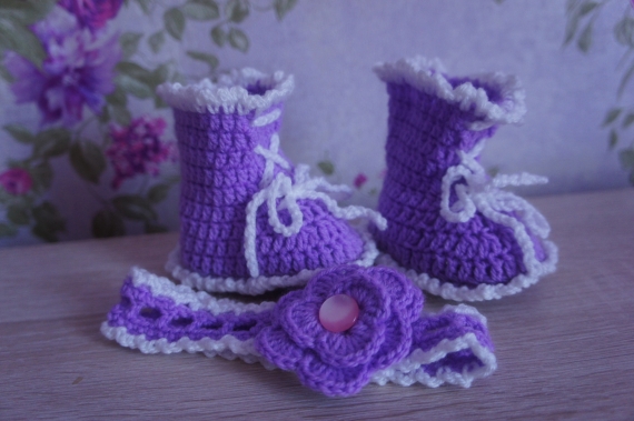 повязка и пинетки для девочки