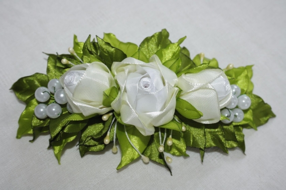 Заколка -автомат  с розами