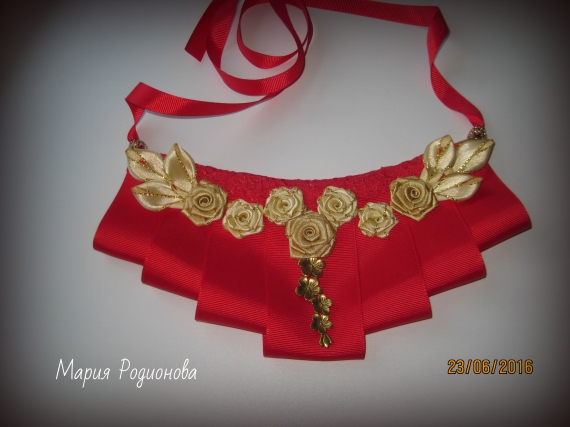 Золотистые цветы