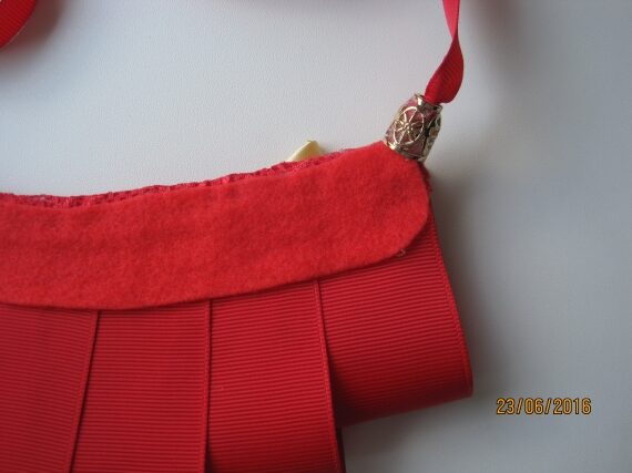 Золотистые цветы