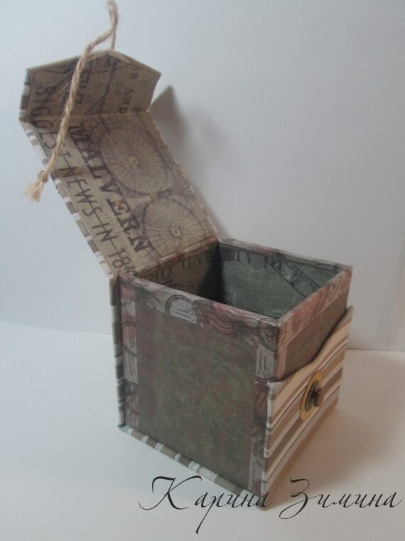 Подарочная коробка