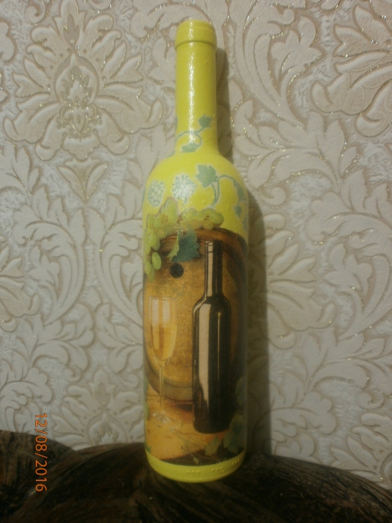 Бутылка в технике декупаж