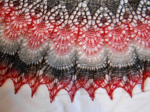 Ажурная невесомая шаль Фрея