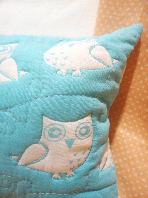 Стеганая подушка в детскую