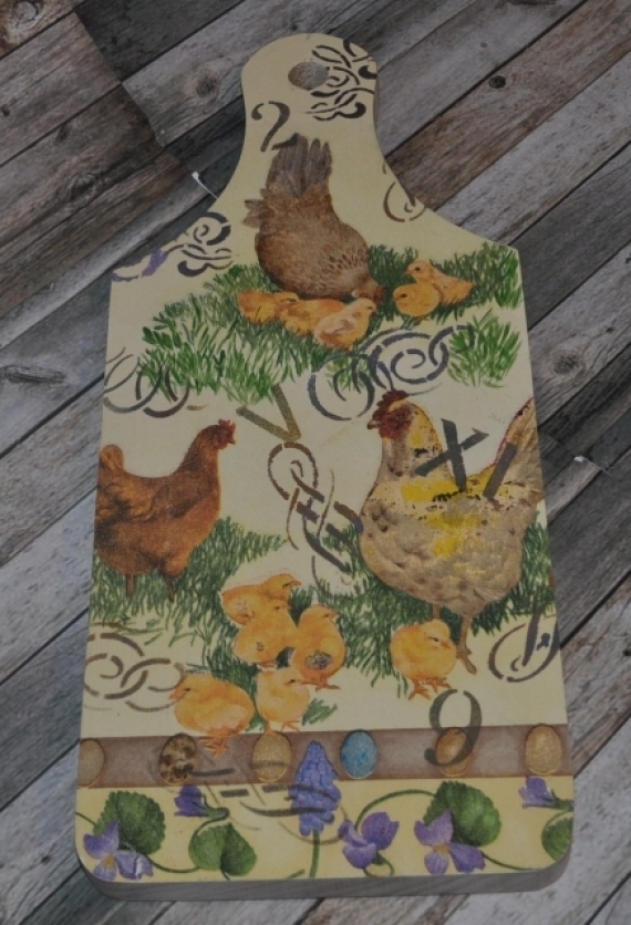 Декоративная разделочная доска "Петушки и курочки"