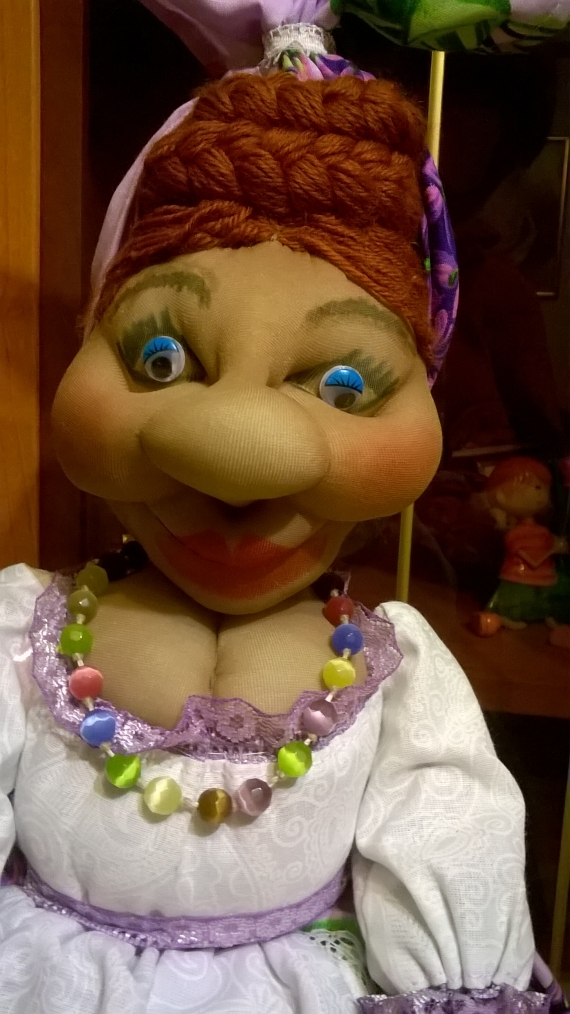 Кукла-грелка на чайник