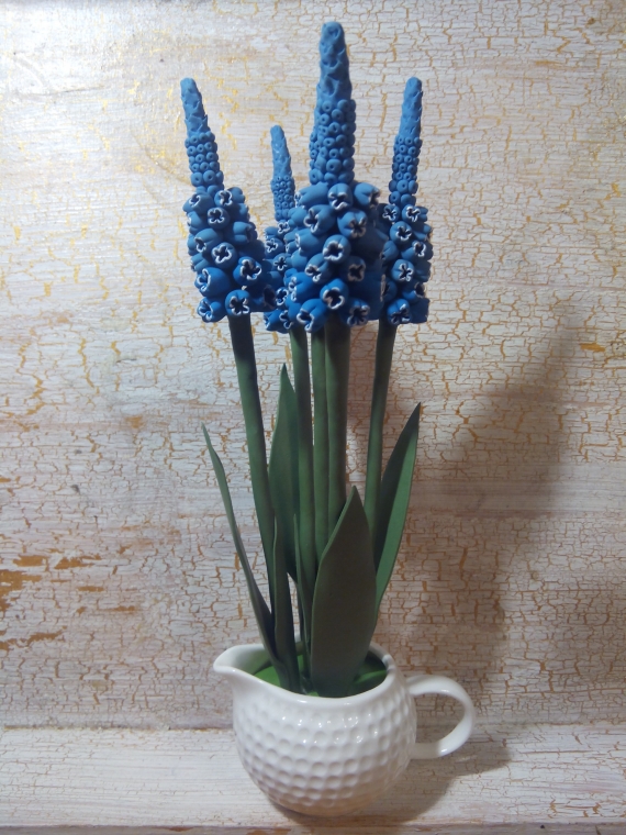 Интерьерная композиция "Букет мускари"