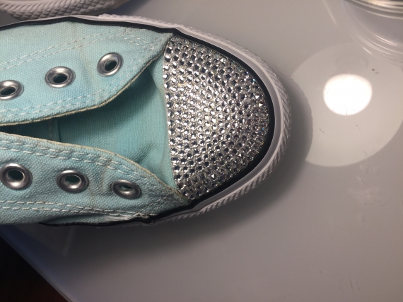 Инкрустация Swarovski кед Convers