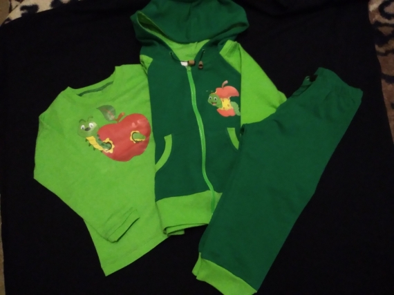 Костюм-тройка