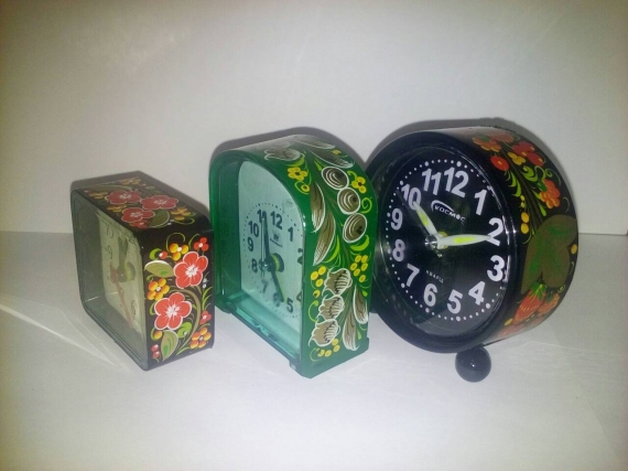 Часы будильник