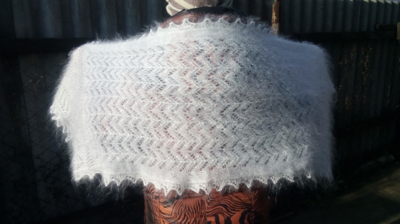 Пуховые палантины белые ажурные!!