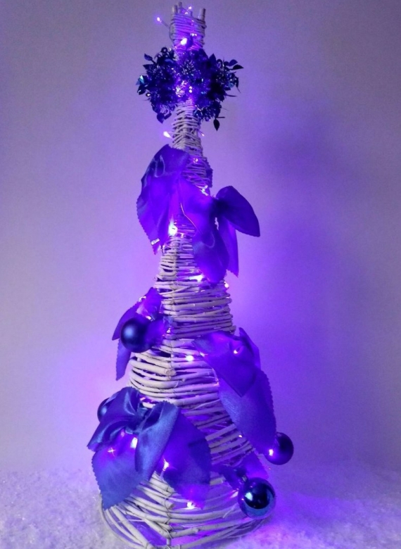 Елка ручной работы