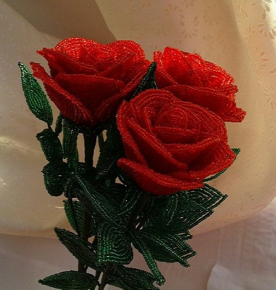 Роза из бисера