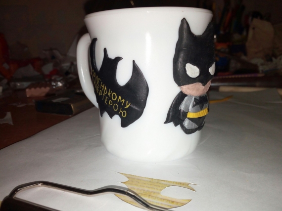 Супергеройская кружка (полимерная глина)