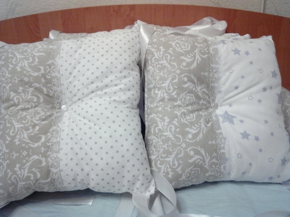 Бортики в детскую кроватку