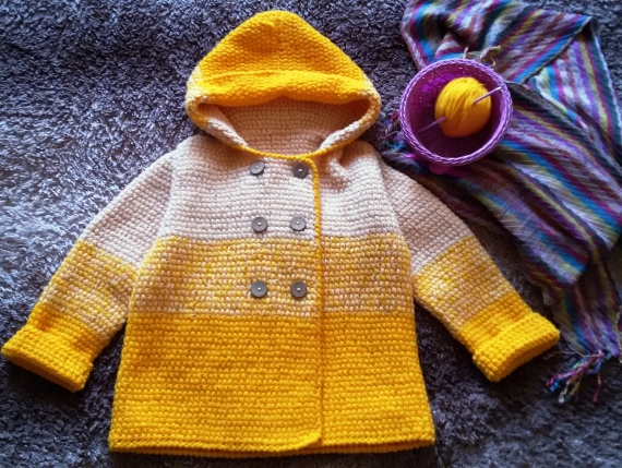 Курточка-пальтишко на девочку