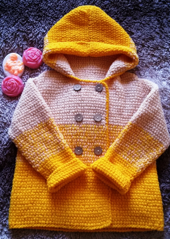 Курточка-пальтишко на девочку