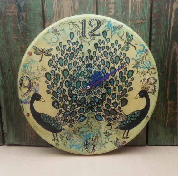 Деревянные настенные часы