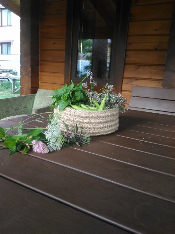 Джутовая корзина