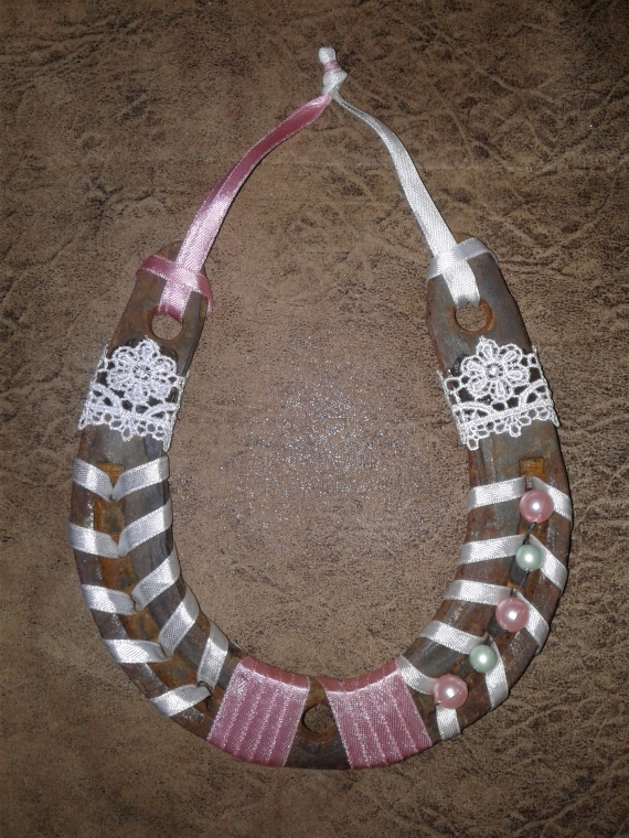 ПОДКОВА-ОБЕРЕГ