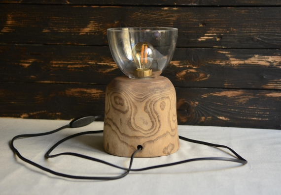 Светильник из массива ясеня (ночник)