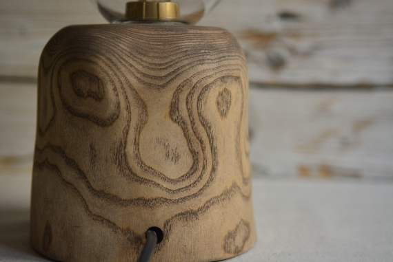 Светильник из массива ясеня (ночник)