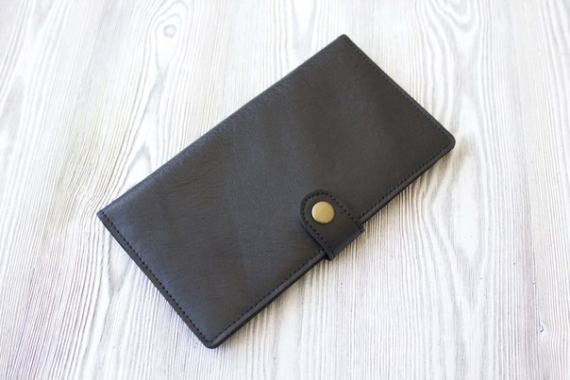 Мужское портмоне, из натуральной кожи "Тревел"