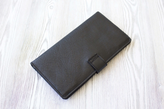 Мужское портмоне, из натуральной кожи "Тревел"