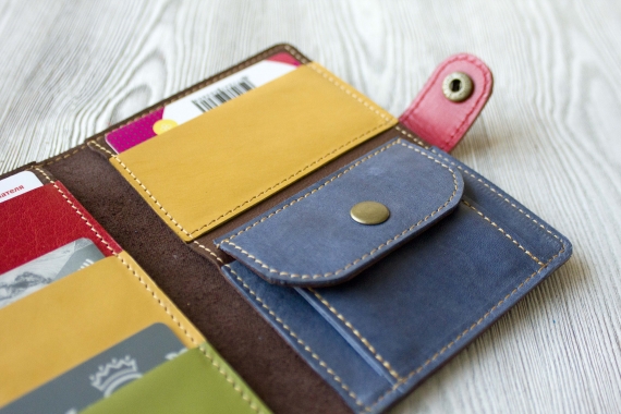 Портмоне для паспорта, карт, банкнот и монет "Вояж"