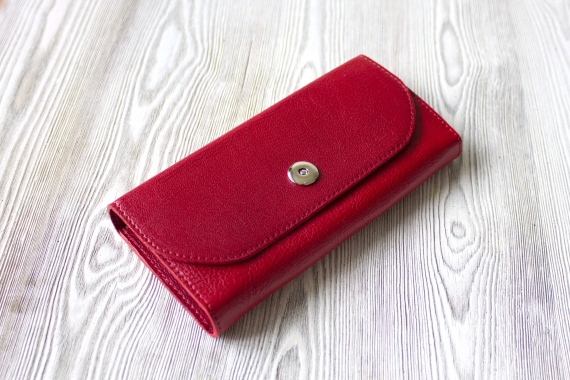 Красное женское портмоне из натуральной кожи "Фруктовая карамель"