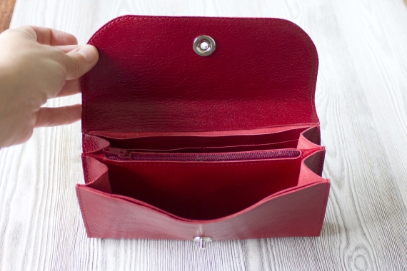 Красное женское портмоне из натуральной кожи "Фруктовая карамель"