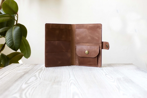 Портмоне для паспорта, карт, банкнот "Карамель"