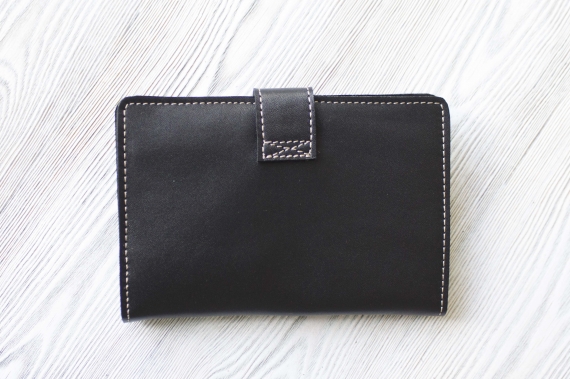 Черное мужское портмоне, для паспорта, карт, банкнот и мелочи "Вояж"