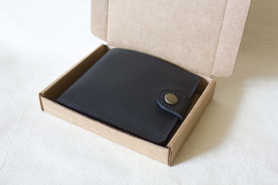 Мужское черное портмоне из натуральной кожи "Антик"