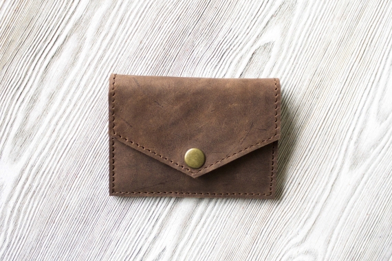Кошелек для мелочи, пластиковых карт и банкнот "Лесной орех"