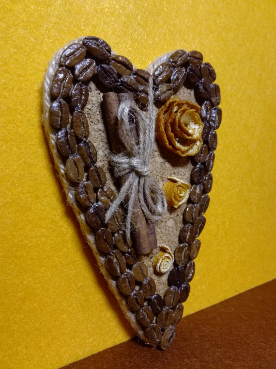 Магнит кофейный "Сердце"