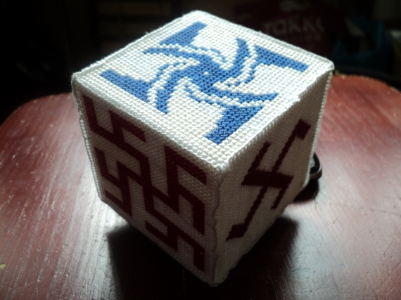 Оберег-кубик от зависимостей.