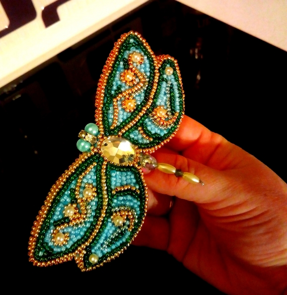 Брошь из бисера "Голубая стрекоза"