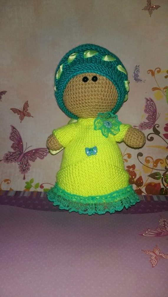 малышка с лентой