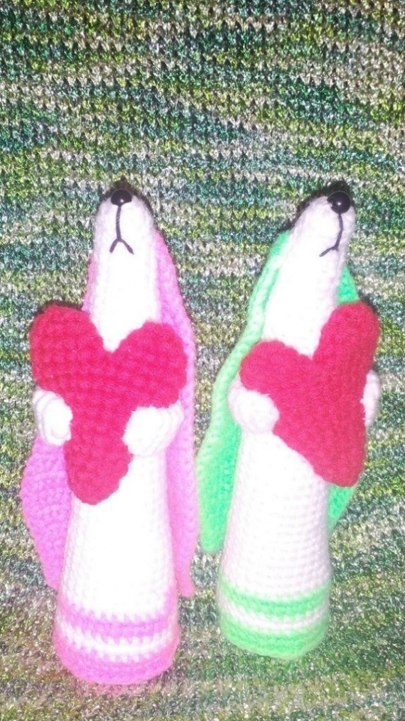 Влюбленные зайки(Белая парочка)