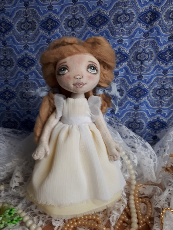 Кукла "Снежанна"