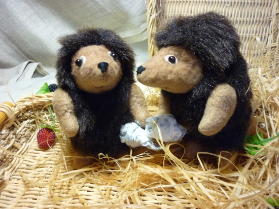 Ёжик с узелком