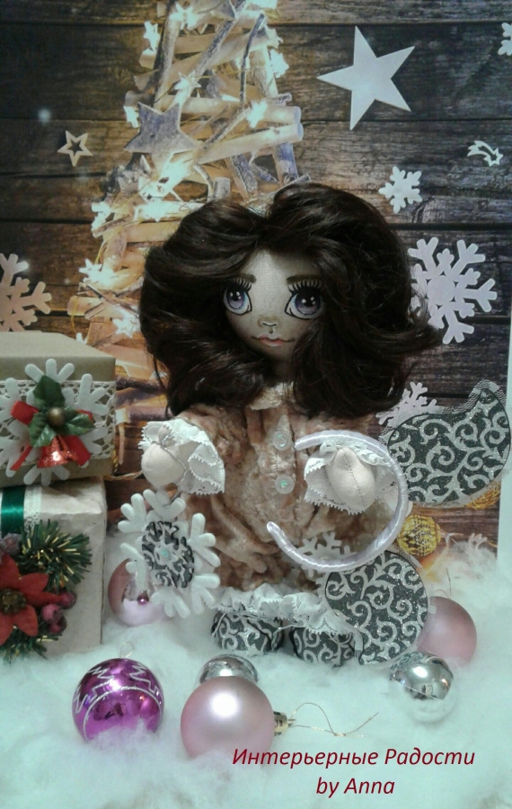 Девочка в костюме хрюшечки"Снежка"