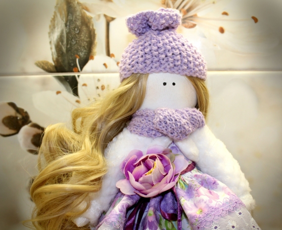 Текстильная интерьерная кукла