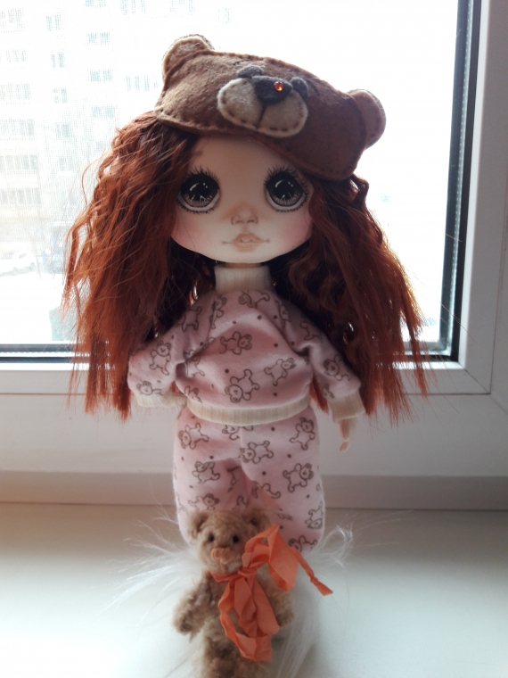 Кукла текстильная