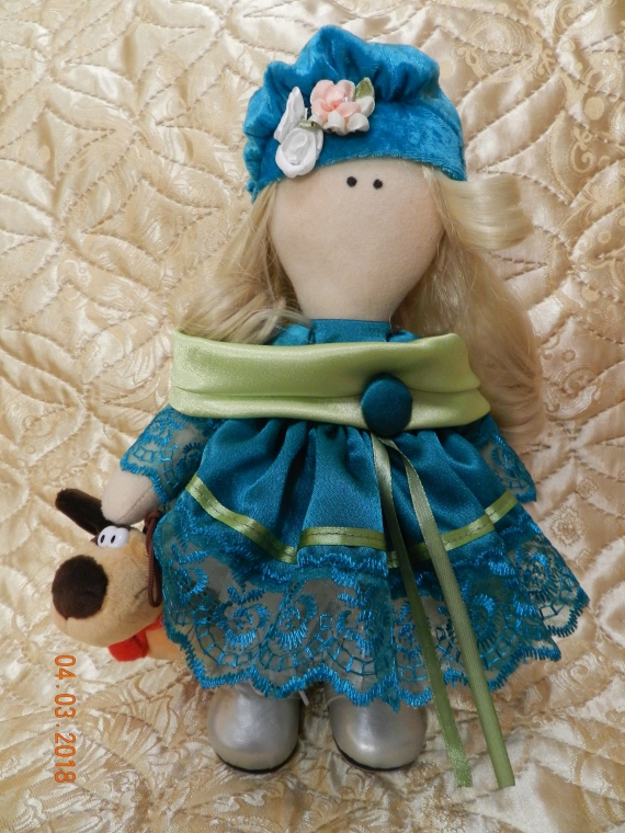 Текстильная кукла