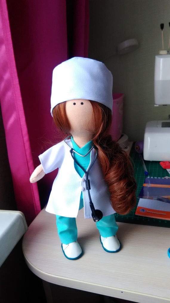 Интерьерная кукла Доктор