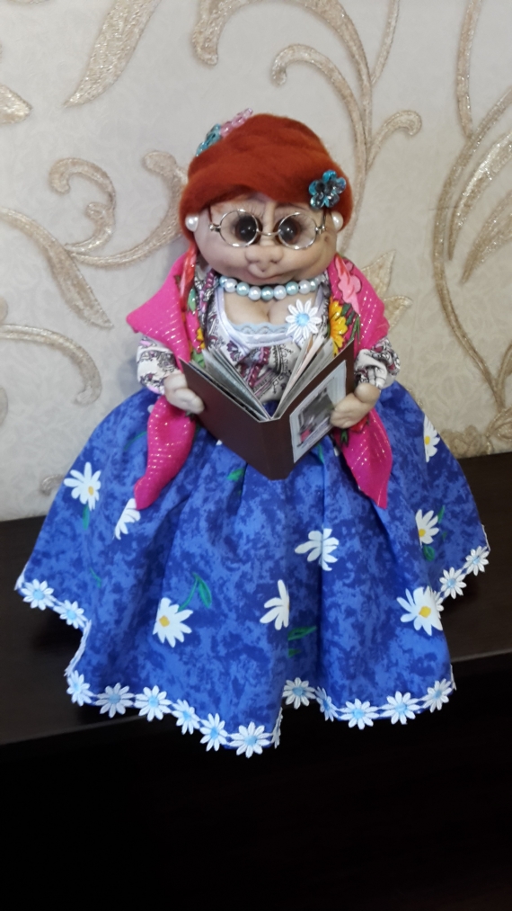 Бабуля на заварник.