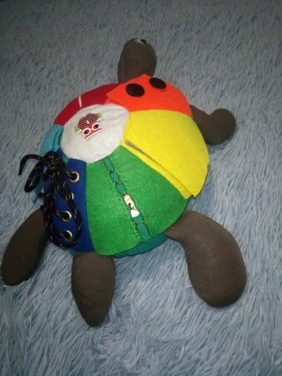 Развивающая игрушка - черепашка!