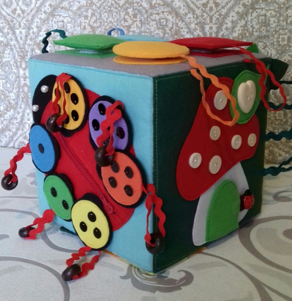 Развивающий кубик